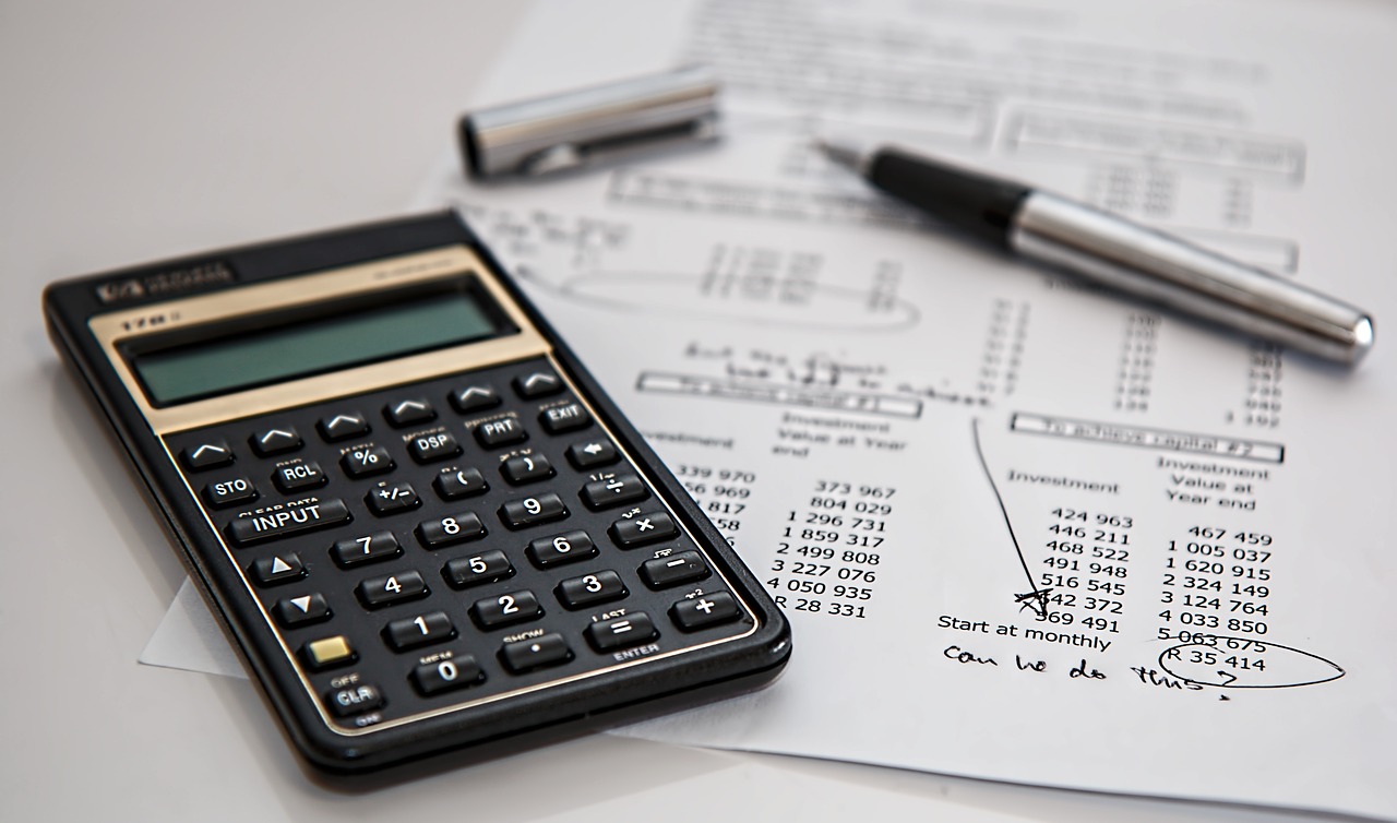 Księgowość i podatki: jak znaleźć rzetelnego księgowego w biurze rachunkowym